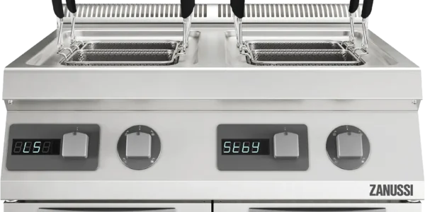 12-evopro-auto-refill-pasta-cooker-front-view-professional-cooking-zanussi-1400x800-1-600x300